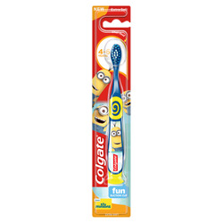 COLGATE BROSSE A DENTS ENFANTS (2-6 ANS) MINIONS