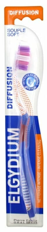 [3577056005701] ELGYDIUM BROSSE A DENTS FUSION SOUPLE